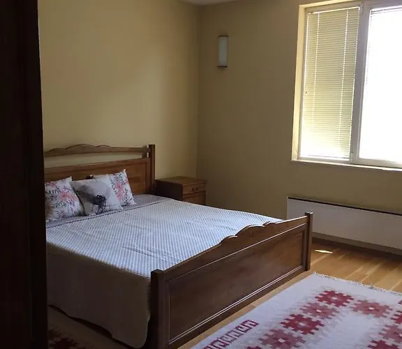 Apartment Under The Walnut Tree Varna