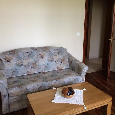 Apartment Under The Walnut Tree