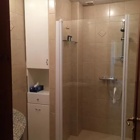 Апартаменты Under The Walnut Tree Варна