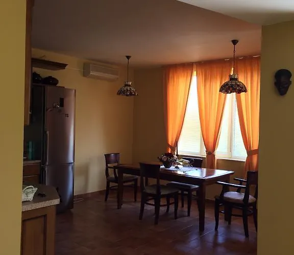 Apartment Under The Walnut Tree